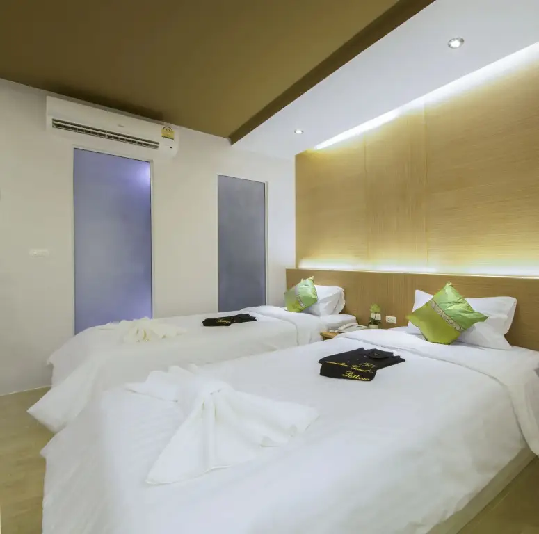 На Чом Тхиан: Hamilton Grand Residence