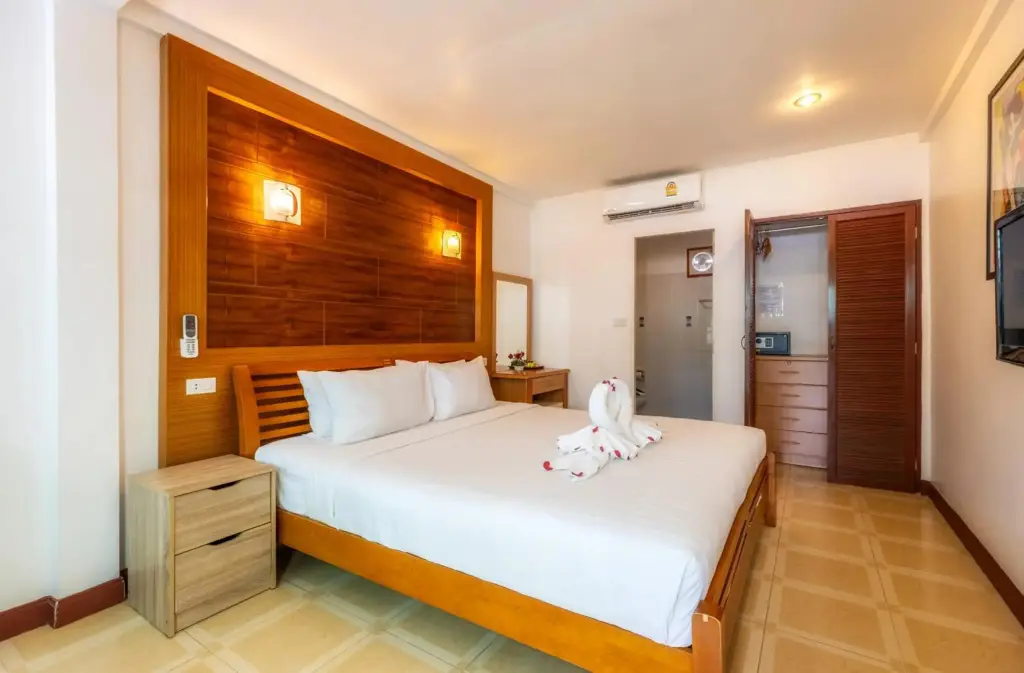 Пхукет: The Expat Hotel