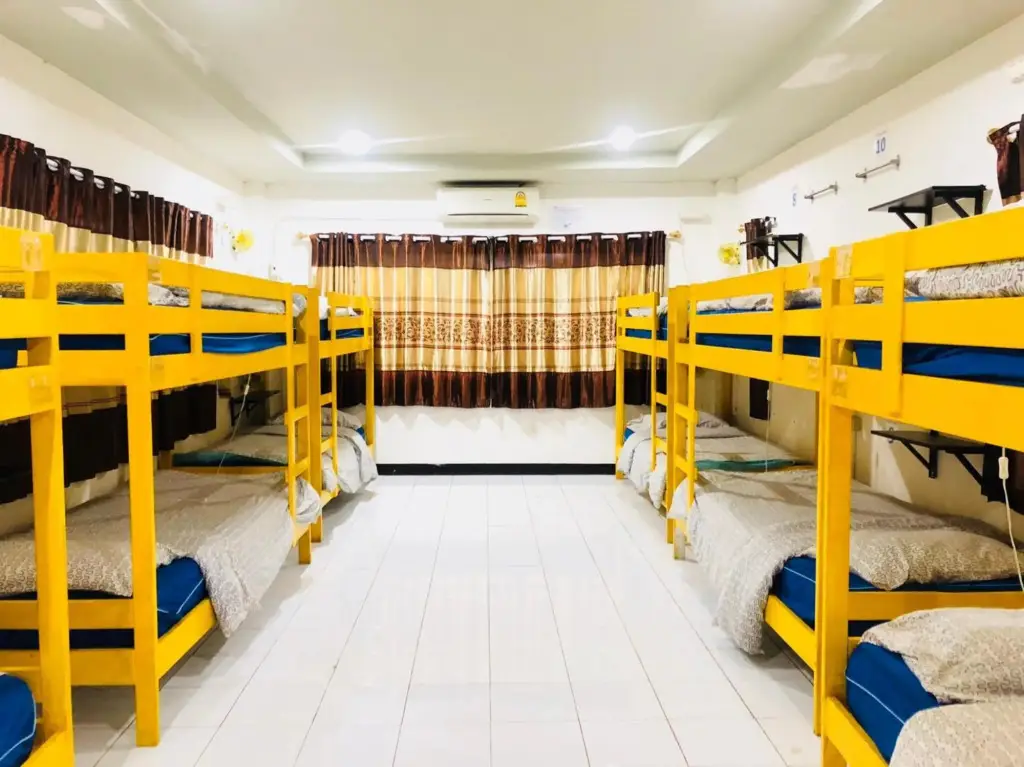 Паи: Pai Circus School and Resort