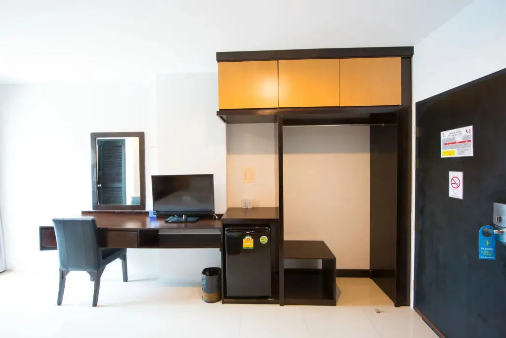 Сураттхани: Lee Hotel