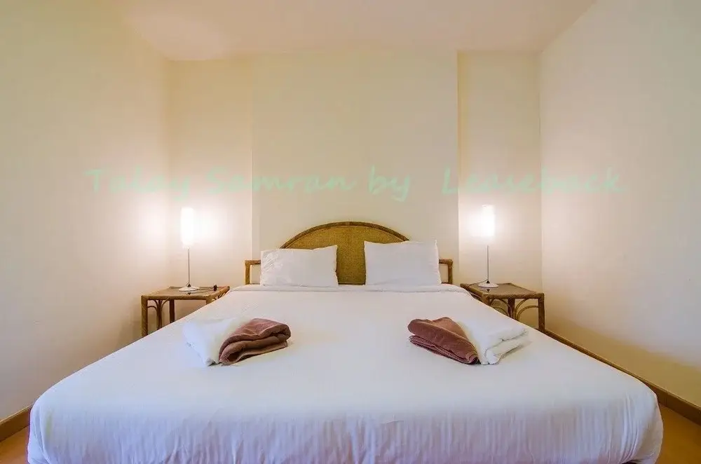 Чаам: Brittle Star Holiday Homes