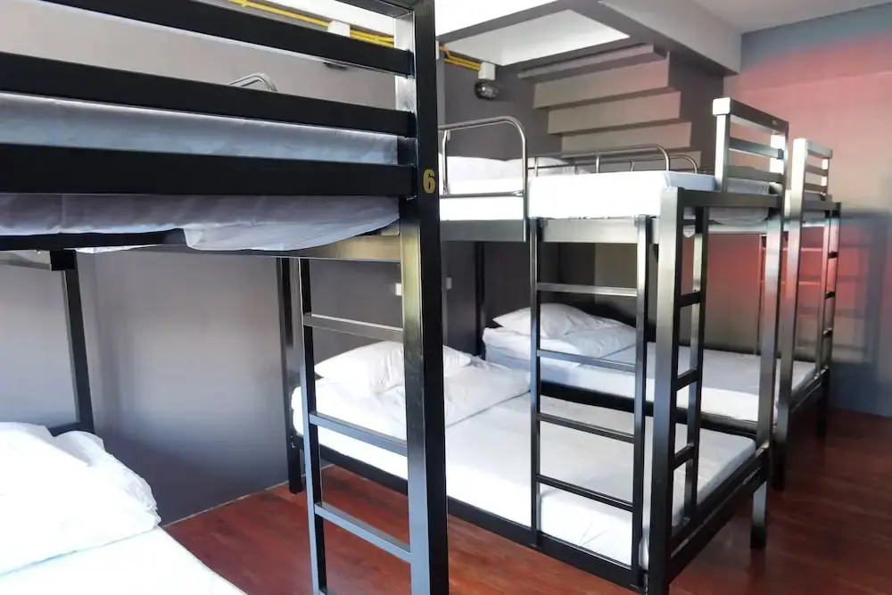 Бангкок: BTS Khaosan Hostel