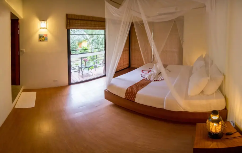 Фаном: Anurak Community Lodge