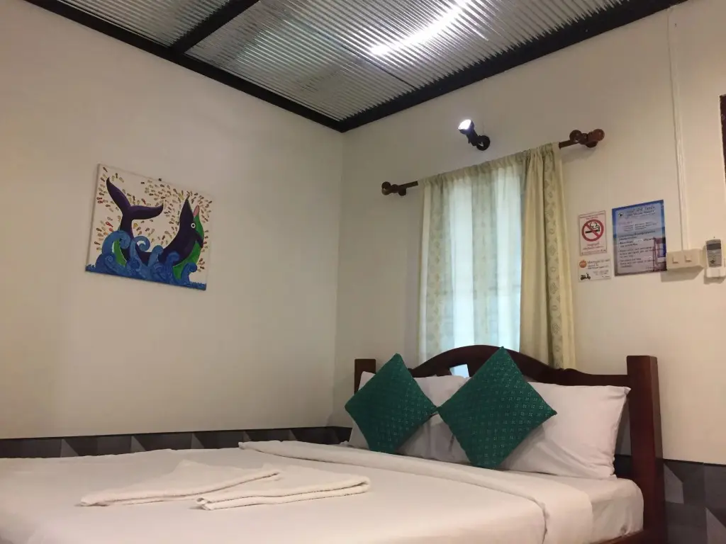 Ко Самет: Samet Bellhouse