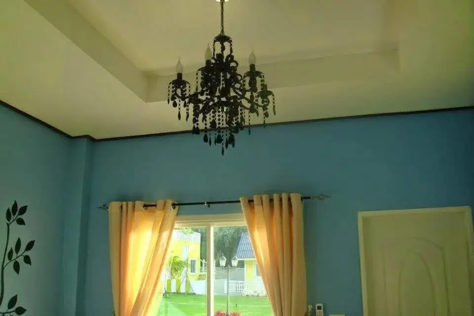 Сунг-Ноэн: Luckydee House
