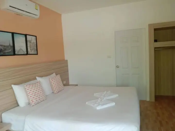 Сичон: Thipburee Resort
