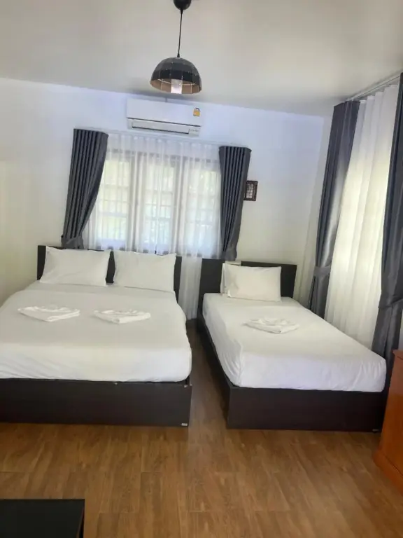 Сичон: Thipburee Resort