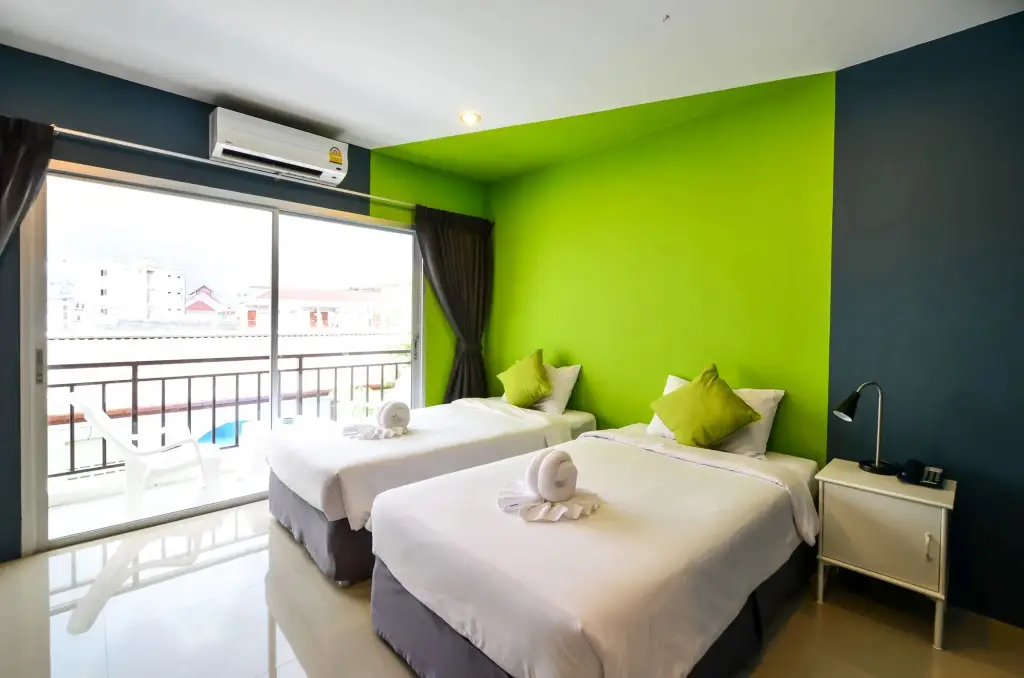 Пхукет: Two Color Patong