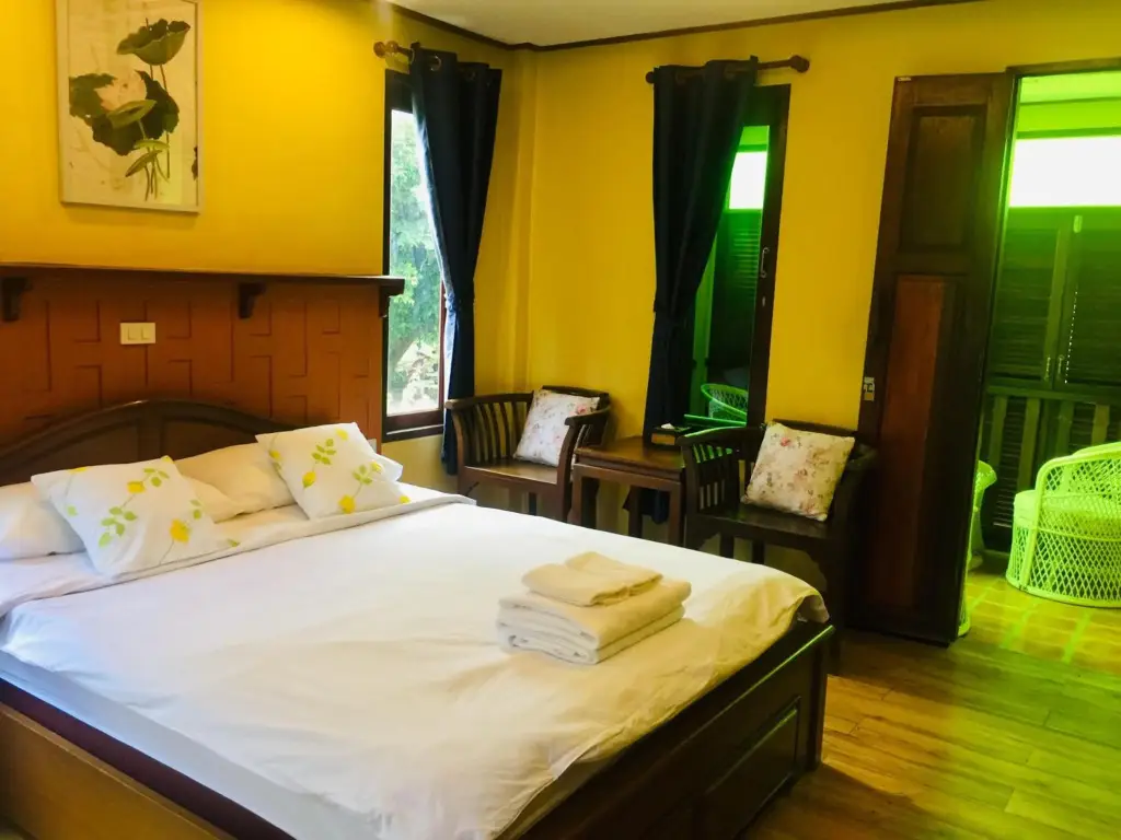 Аюттхая: Luang Chumni Village