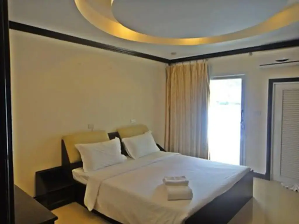 Кату: Safe House Hostel Patong