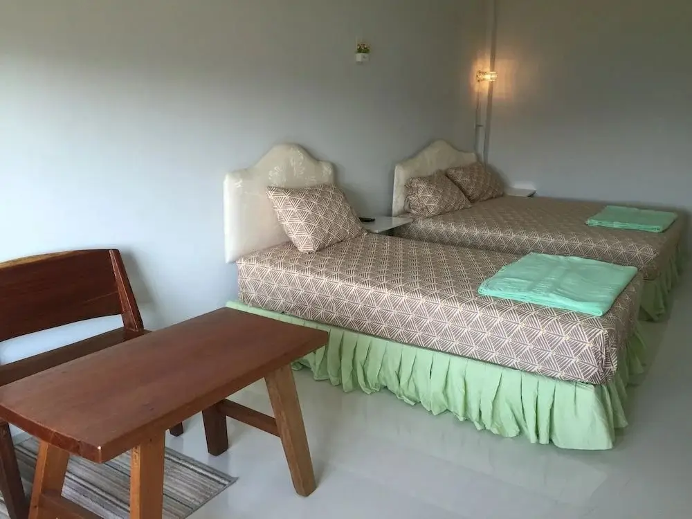 Краби: Baan Chorn Thong