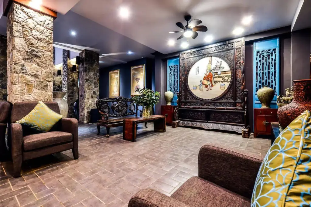 Пхукет: Lap Roi Karon Beachfront
