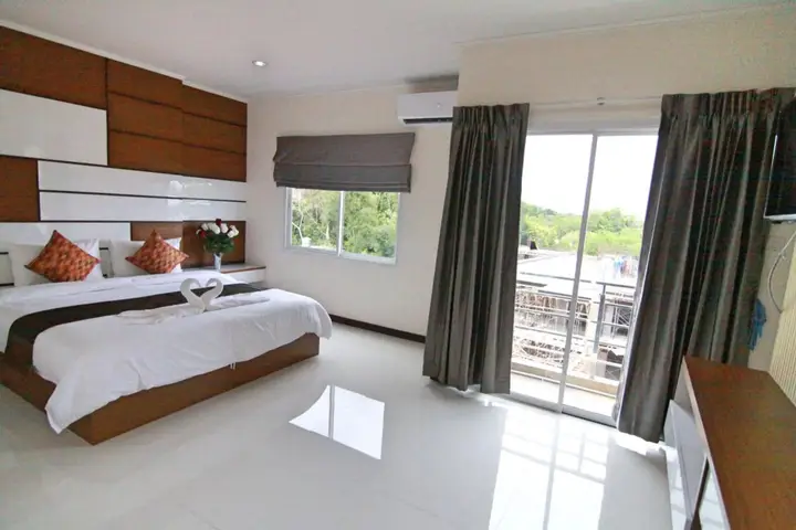 Хатъяй: TTT Hotel