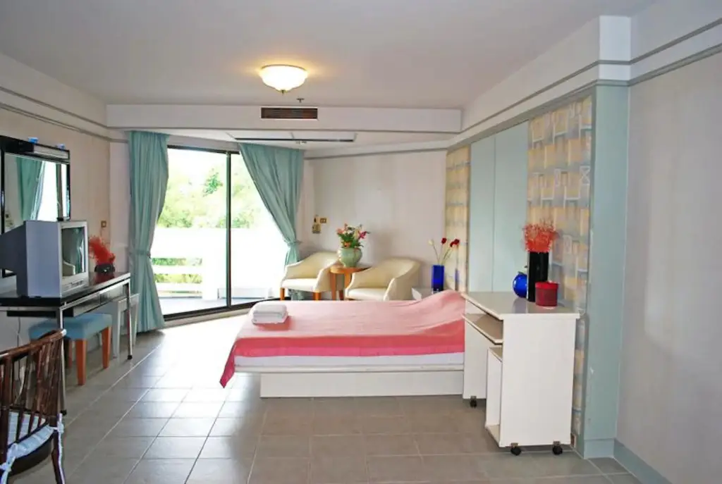 Паттайя: Paradise Condominium Apartments