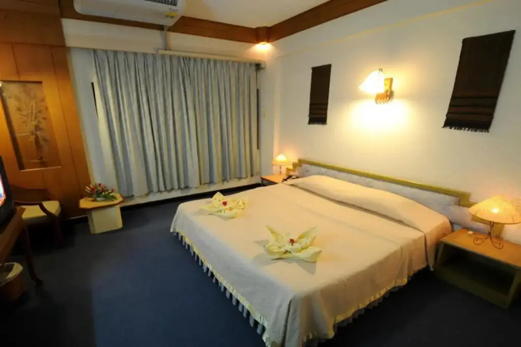 Пхитсанулок: Nanchao Hotel