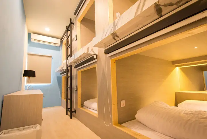 Бангкок: Lazy Sunday Hostel