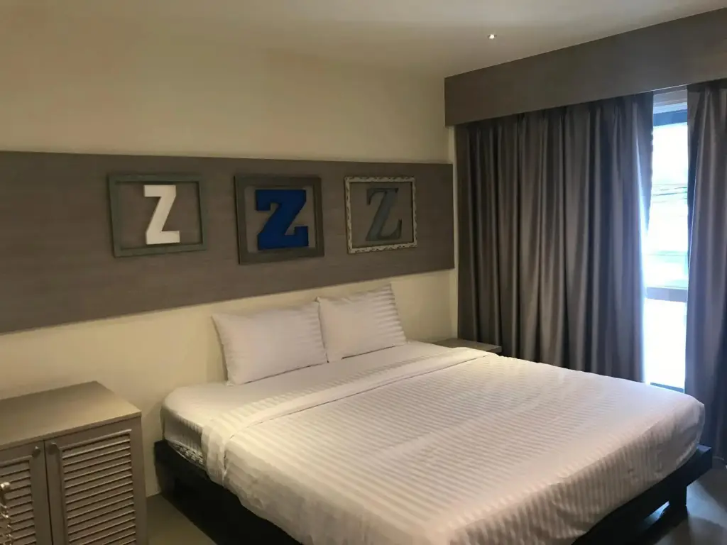 Бангкок: Lazy Sunday Hostel
