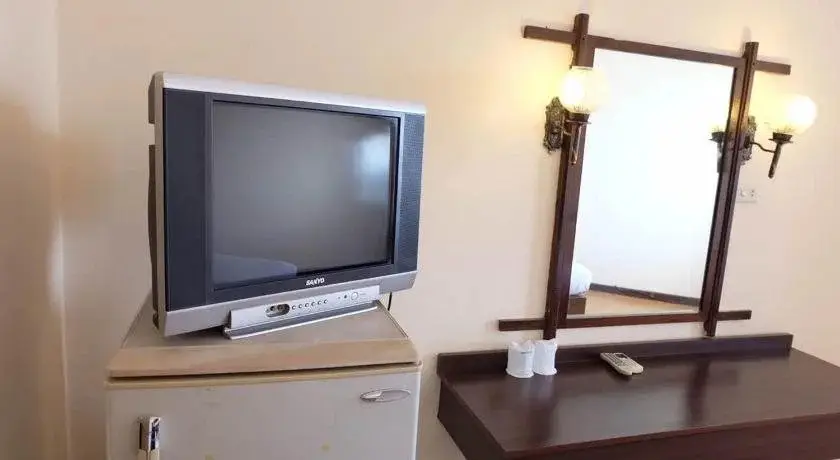 Исторический парк Kamphaeng Phet: Phet Hotel