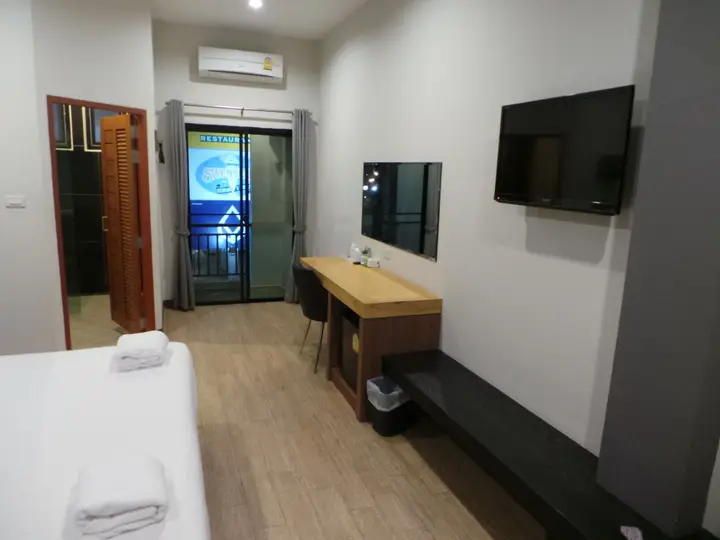 Мукдахан: Bird Day Boutique Hotel