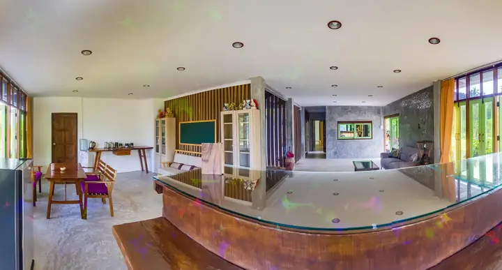 Старая часть Ланты: Tonmai Suites