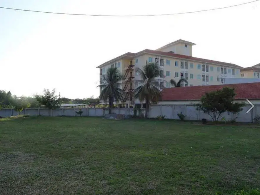 Кхонкэн: Ruaengrit Palace