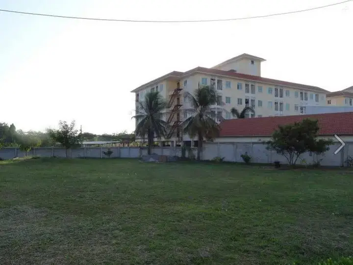 Кхонкэн: Ruaengrit Palace