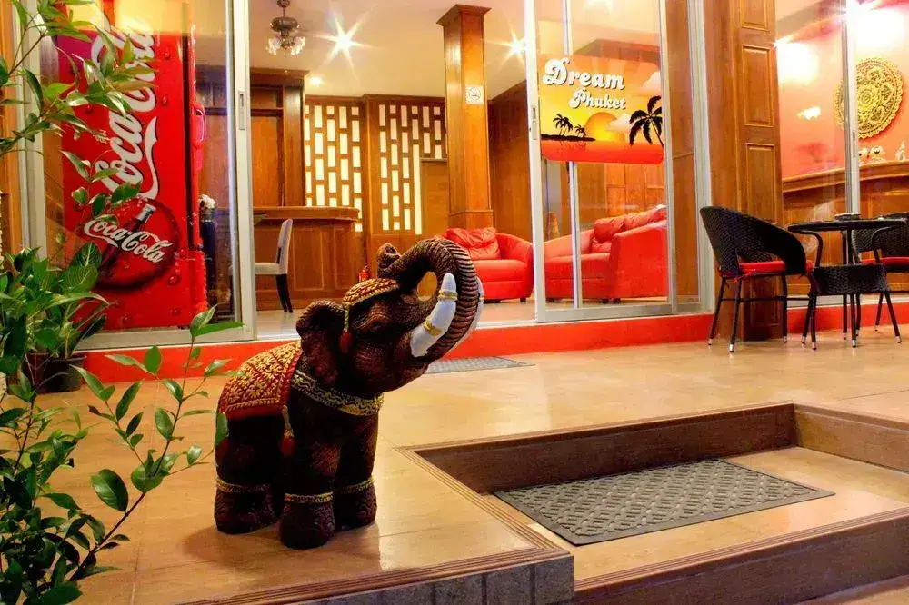 Пхукет: Patong Lily Place