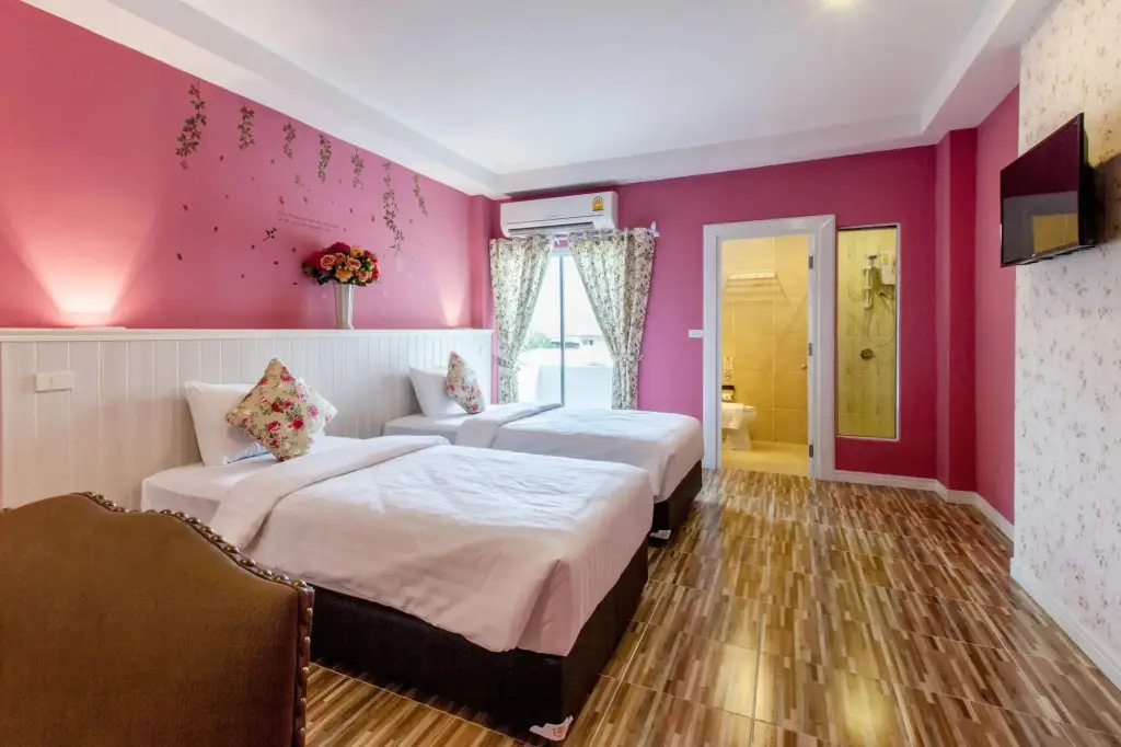 Кхонкэн: Gallery Lake View Hotel