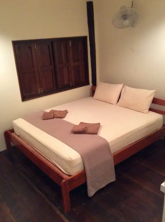 Старая часть Ланты: Shine Talay Guesthouse