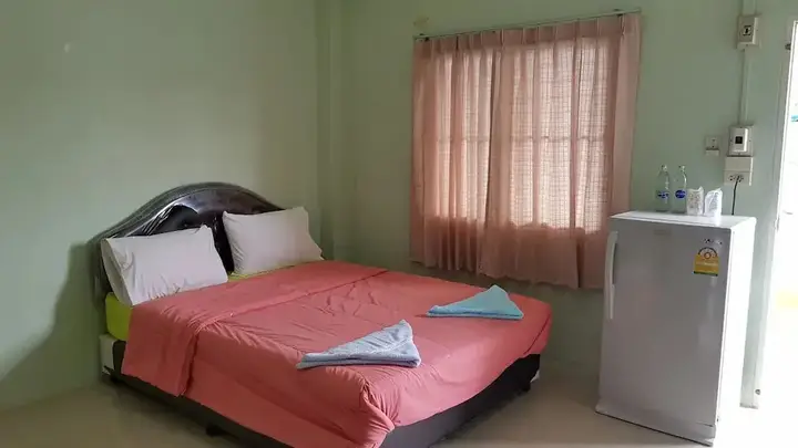 Пхитсанулок: Tossawan Guesthouse