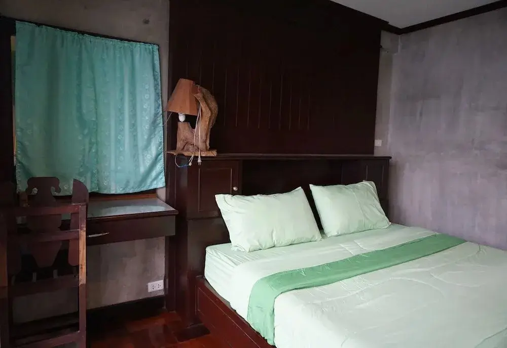Чианграй: Bann Din Chiang Rai
