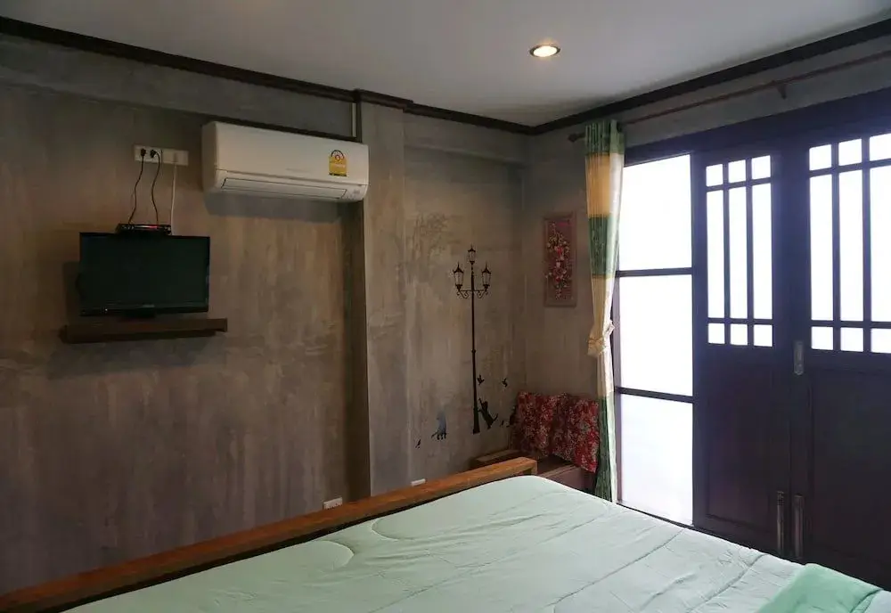 Чианграй: Bann Din Chiang Rai