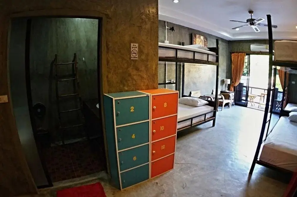 Остров Тау: Narakarn Hostel
