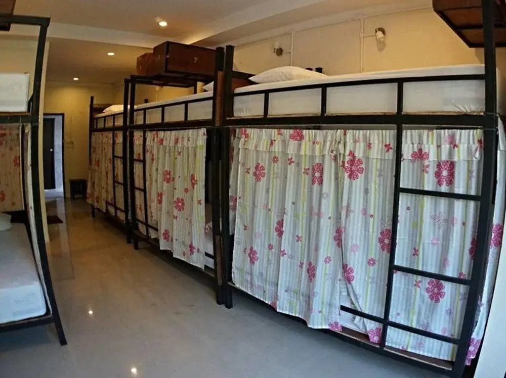 Остров Тау: Narakarn Hostel