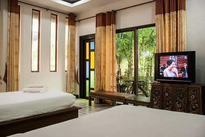 Пхичит: lanna bali KumnunTuo
