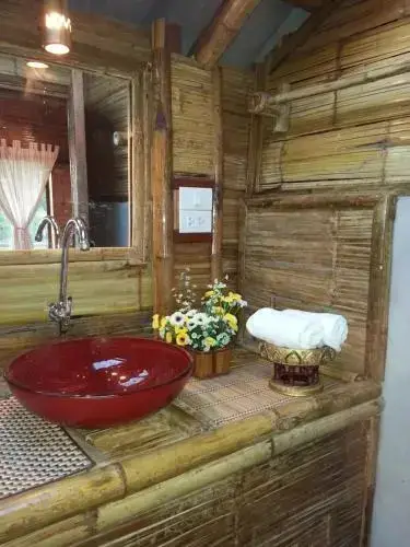 Паи: Tulip Resort