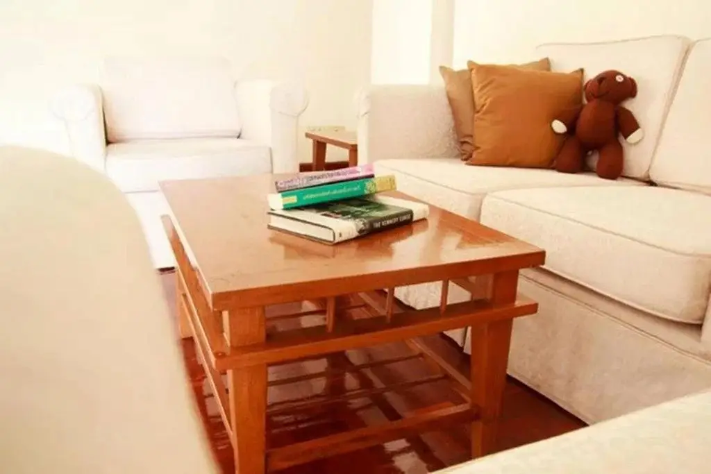 Бангкок: Ritratana Apartment
