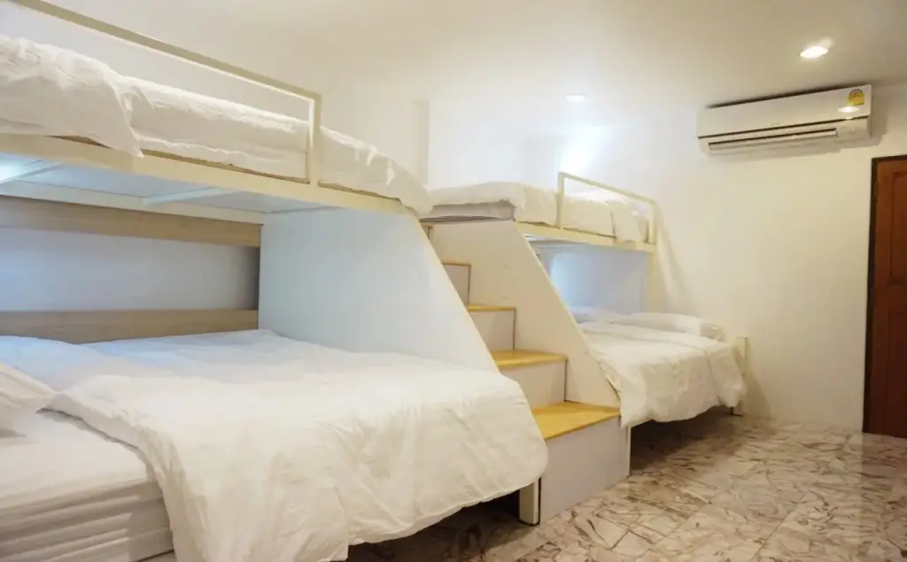 Бангкок: Boon Street Hostel