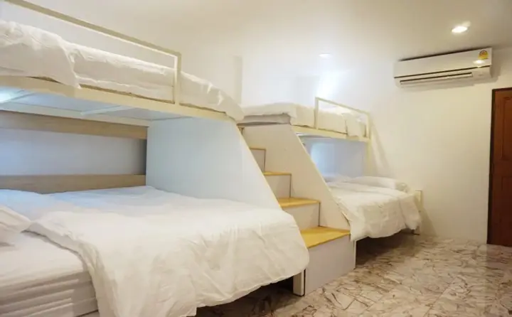 Бангкок: Boon Street Hostel