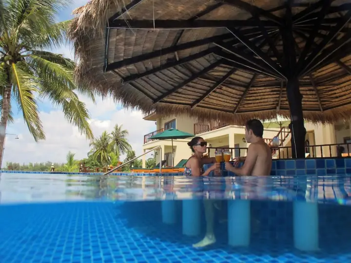 Pathio: Sara Beachfront Boutique Resort