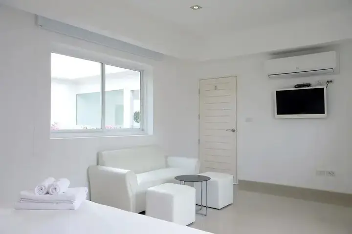 На Чом Тхиан: Luxury 5 Star Beach Villa 8 Bedrooms