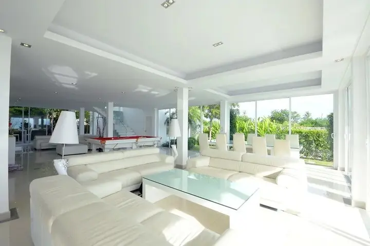 На Чом Тхиан: Luxury 5 Star Beach Villa 8 Bedrooms
