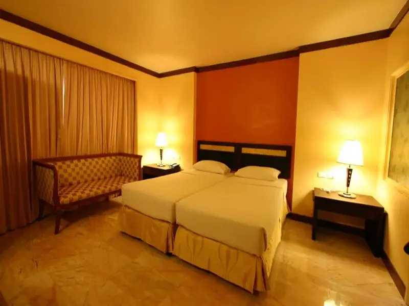 Сарабури: Saraburi Inn