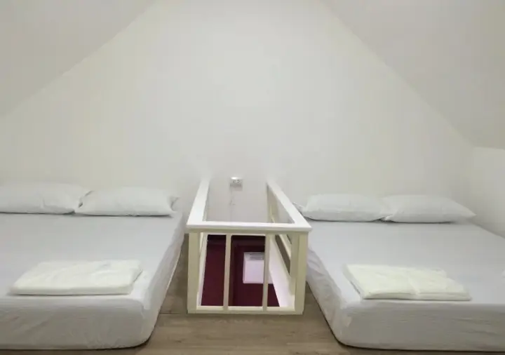 Бангкок: Ten Ten Hostel