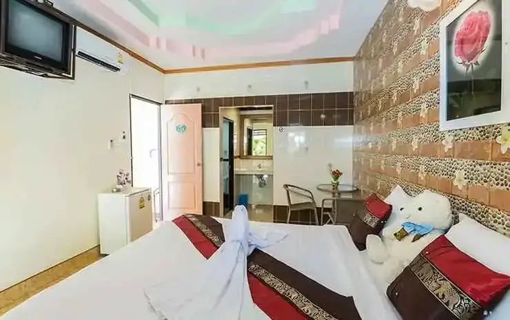Сураттхани: Baan Suan Rim Nam Resort