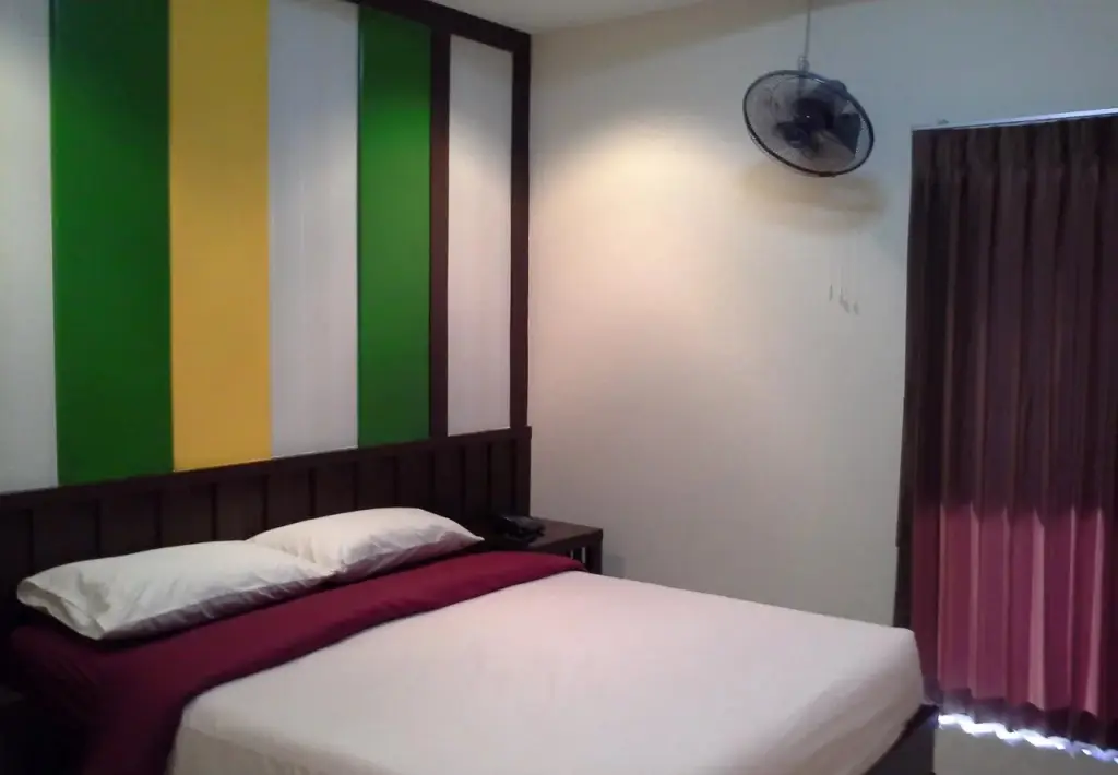 Кхлонг-Янг: Tokyo Country Inn