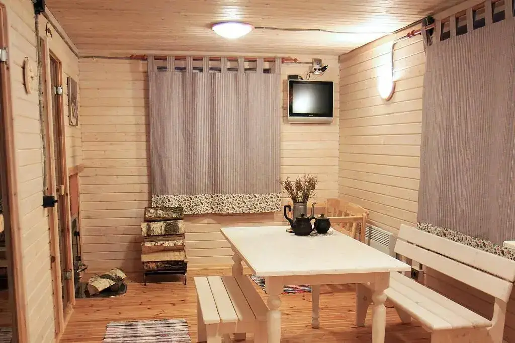 Печки: Inn First Horse