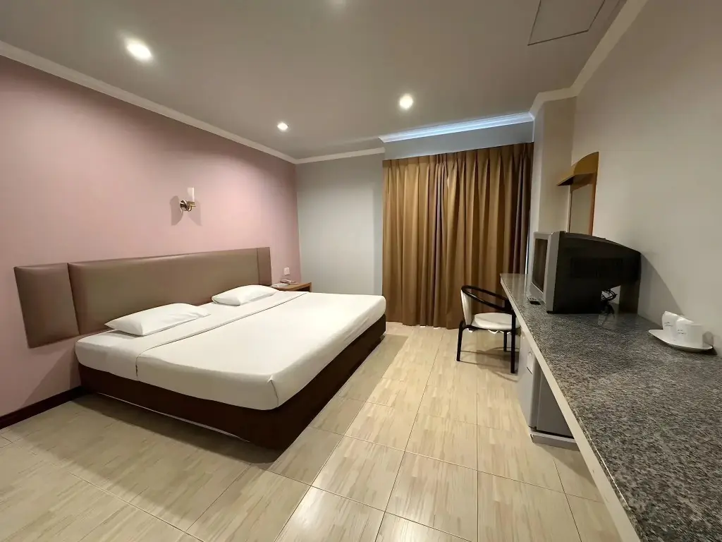 Пхитсанулок: Rattana View Hotel