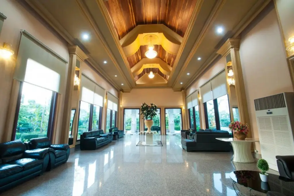 Паккрет: Pearl Resort and Hotel