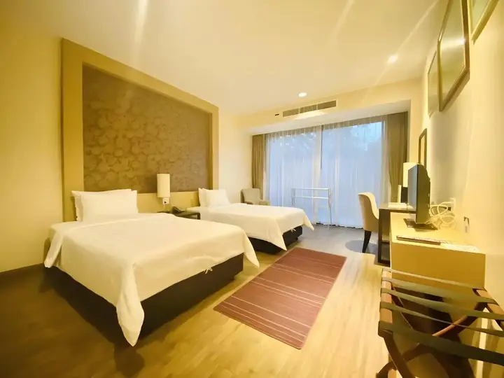 Самутпракан: Rimkhobfa Urban Resort
